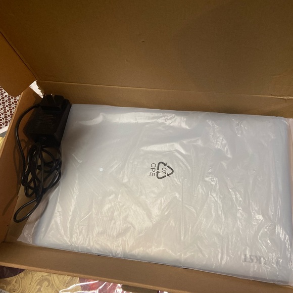 Microsoft Window 11 - Picture 4 of 4